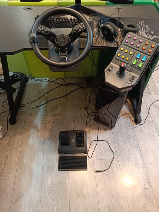 Kierownica Logitech do Farminga (Pomóż mi zarobić na motor)