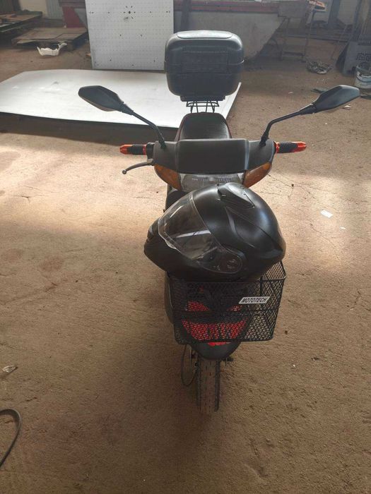 Продам Електроскутер - 1 Kw Li-io аккумулятор