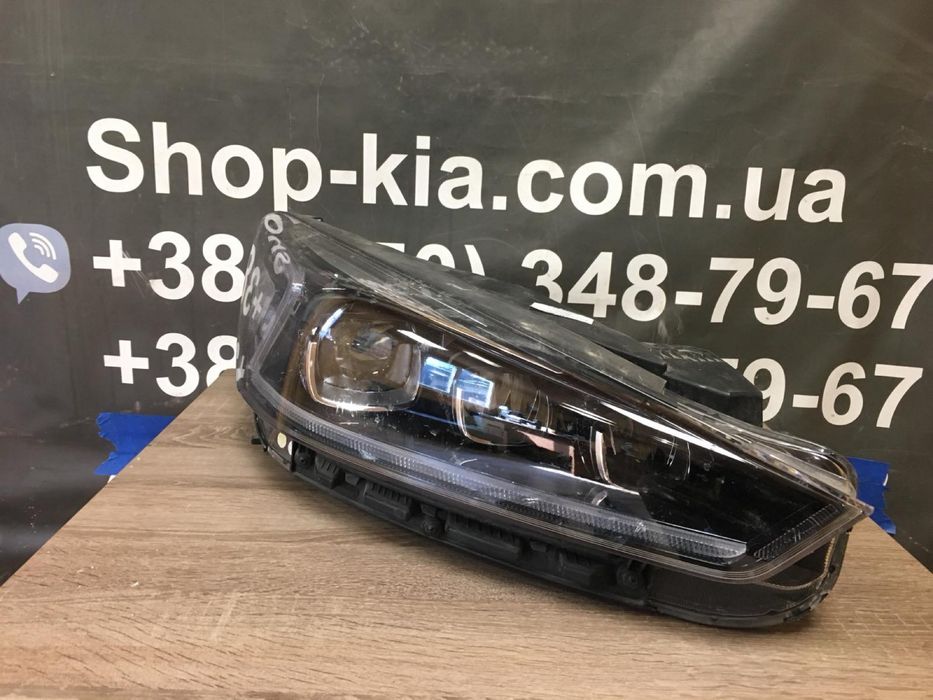 Фара  оригінал КІА К7 3линзи ,2016-2018р .
