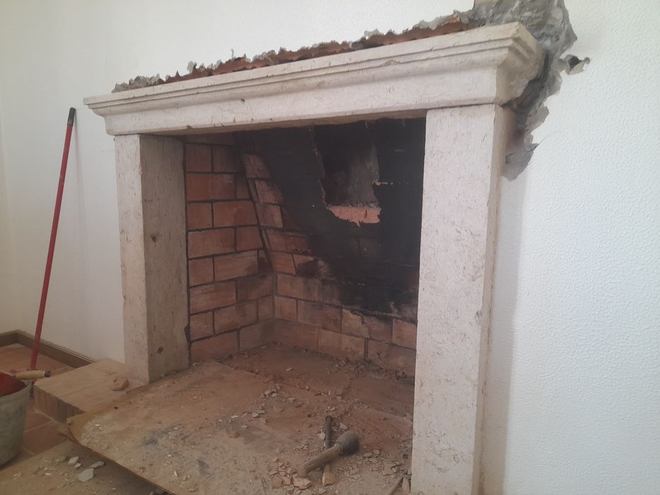 Pedras de cantaria para lareira muito antigas