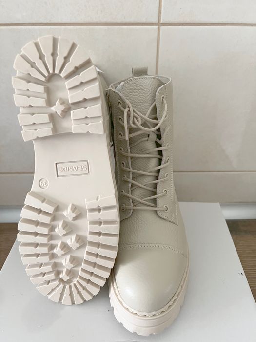 Botas pele verdadeira novas 38