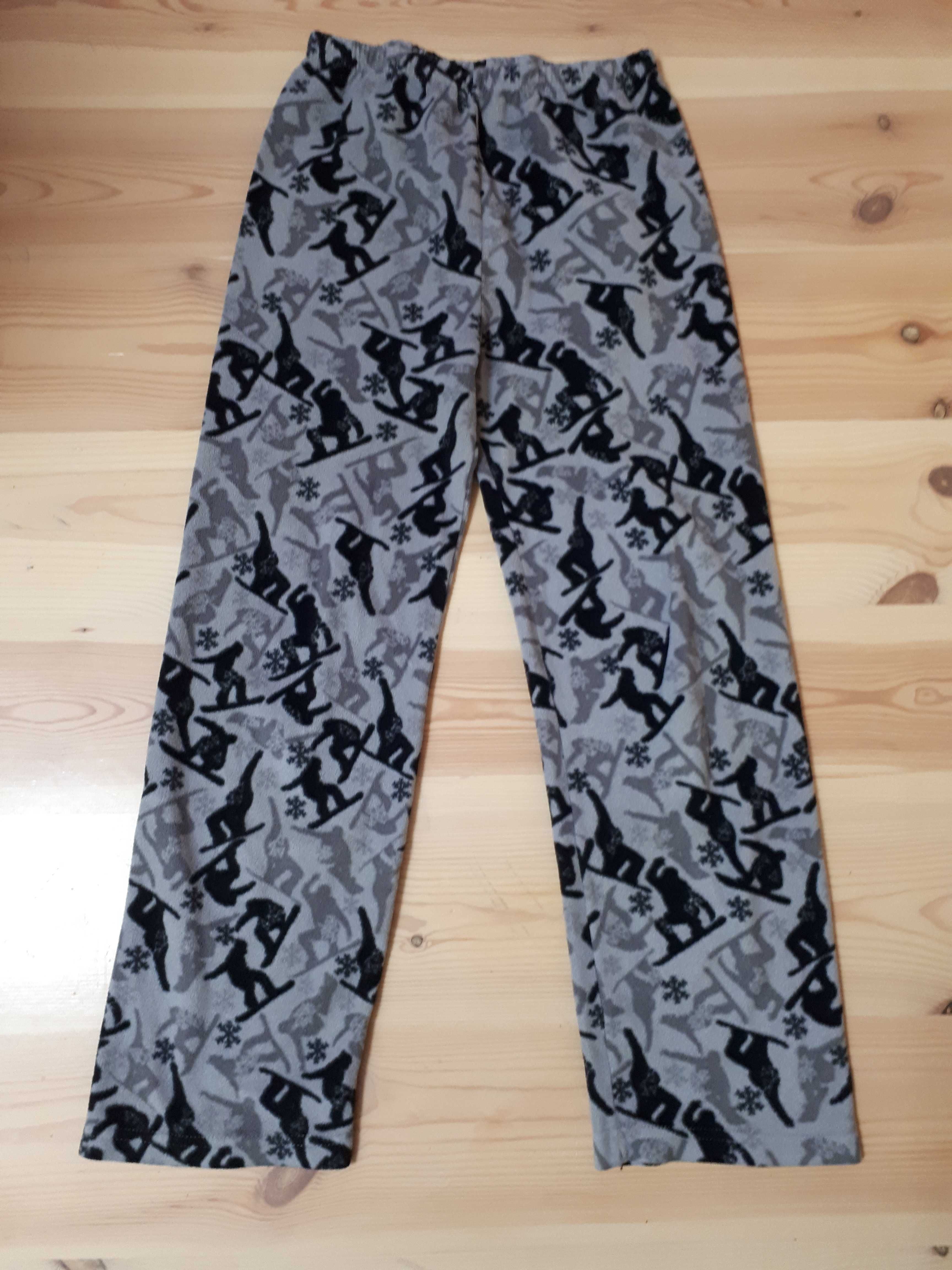 Polarowe spodnie od piżamy na 140 cm
