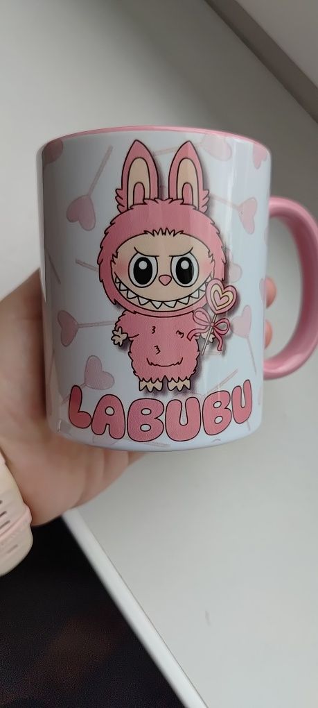 (4) Kubek kolorowy labubu różowy