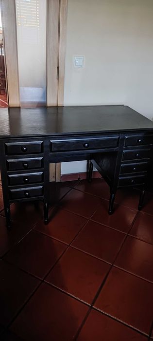 Secretaria de pinho lacada