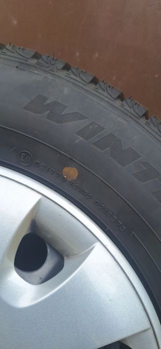Opony zimowe Falken 195/65R15 r22 felgi stalowe kołpaki VW Audi Seat