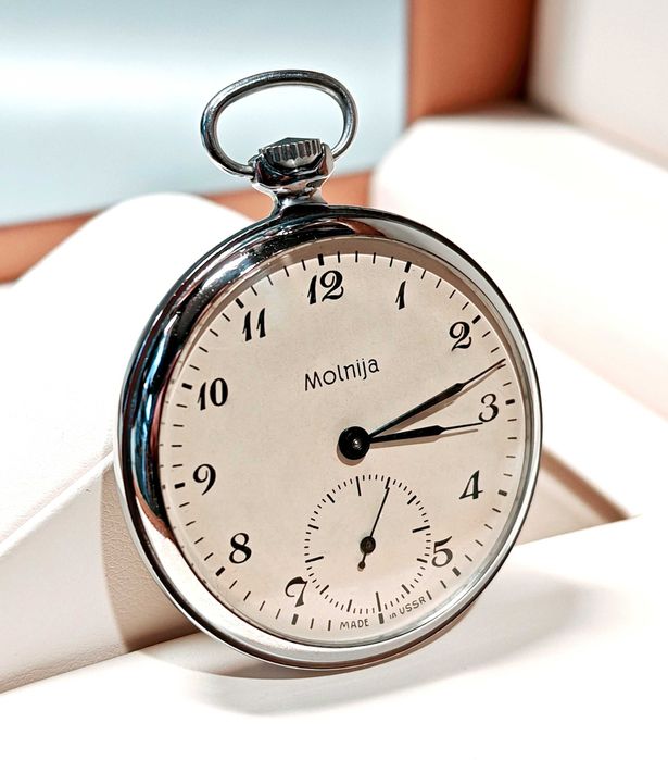 Mechaniczny Zegarek Kieszonkowy Mołnia Molnija 18 Kamieni Mech Pocket