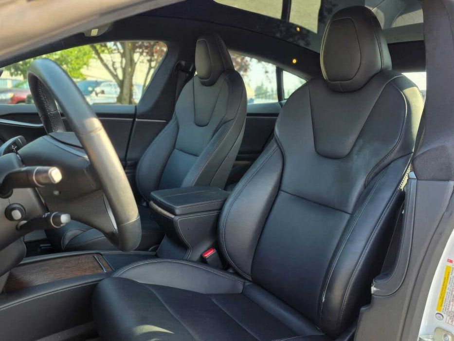 Tesla Model S Long Range Plus      2020