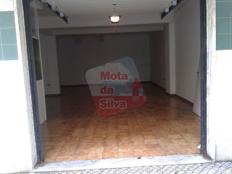 Parqueamento Moto Pragal Almada