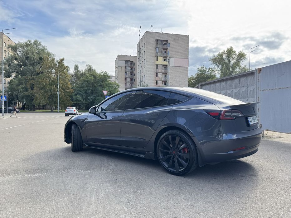 Tesla model 3 performance 2019
