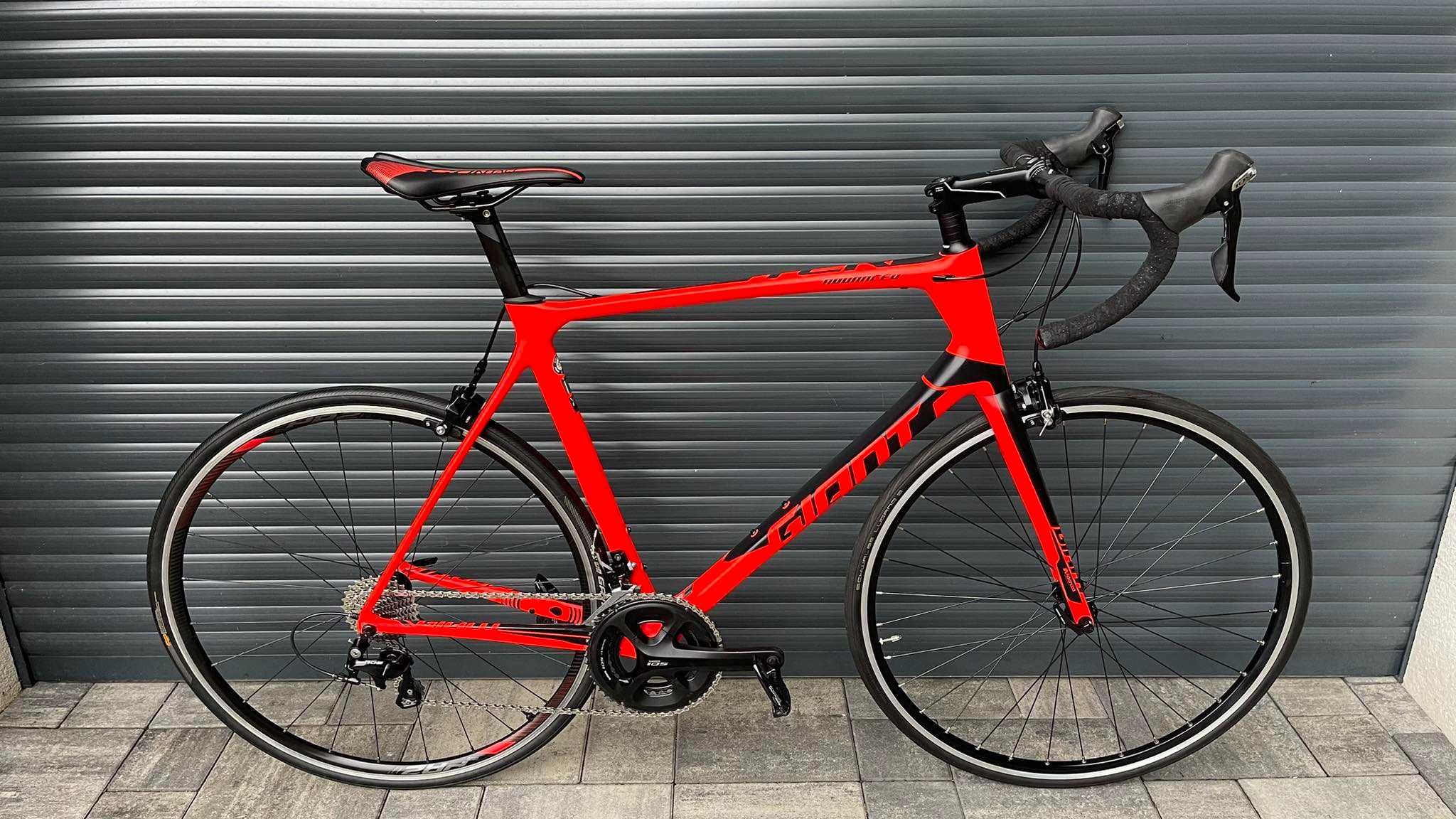 Giant Advanced  TCR 2 carbon Shimano 105