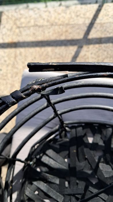 Cesto em verga preto revestido com tecido preto