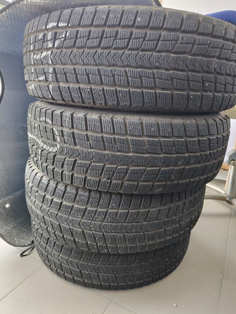 Opony zimowe Roadstone Winguard SUV 225/65 R17 2021