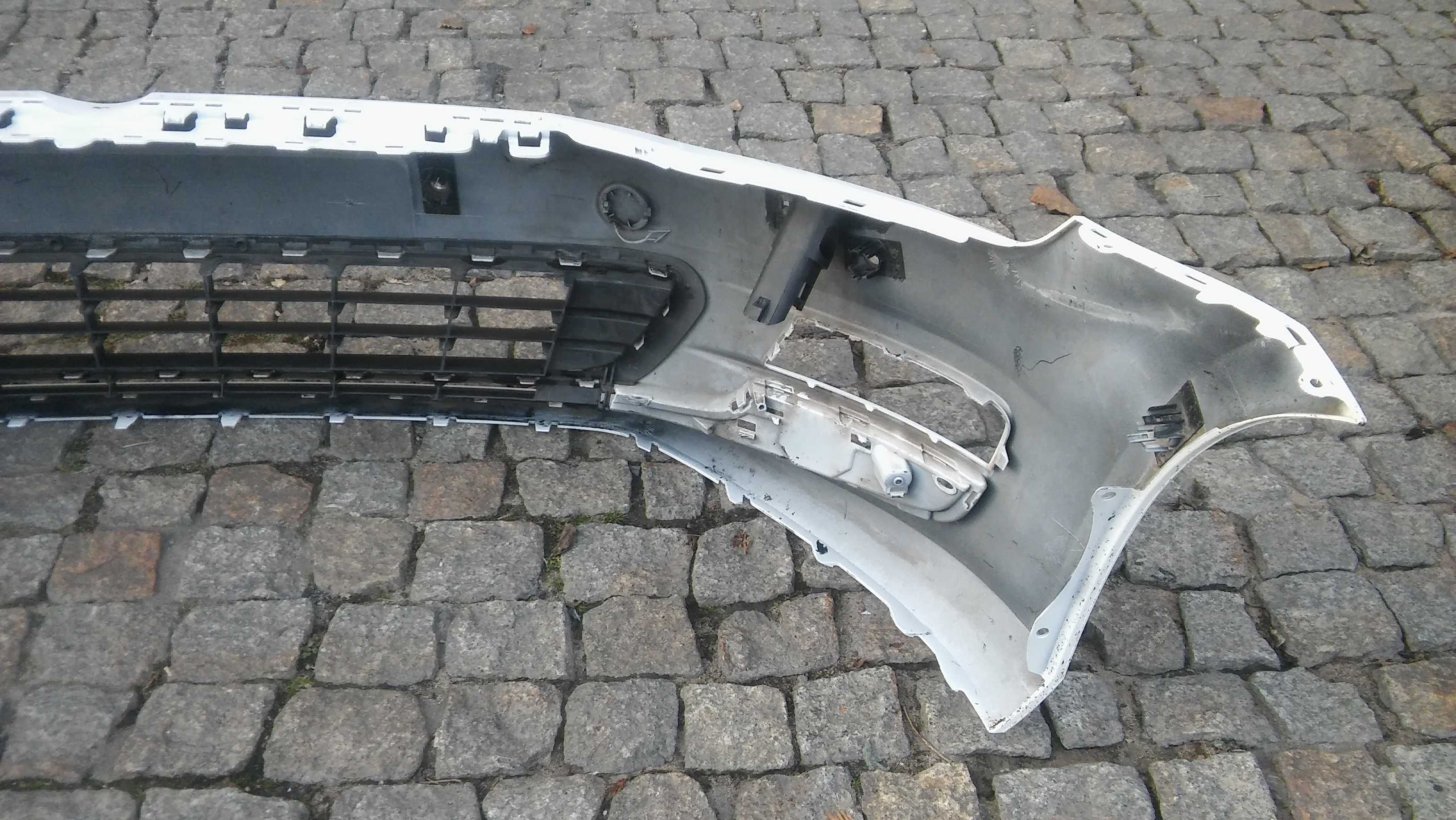 VW Golf 7,VII,5G0,od 13r,zderzak przód+kratka,PDCx6,spryski,BIAŁY=LC9A