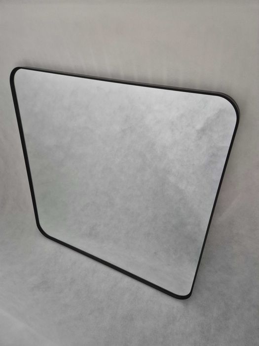 Lustro IKEA LINDBYN czarne 60x60 cm
