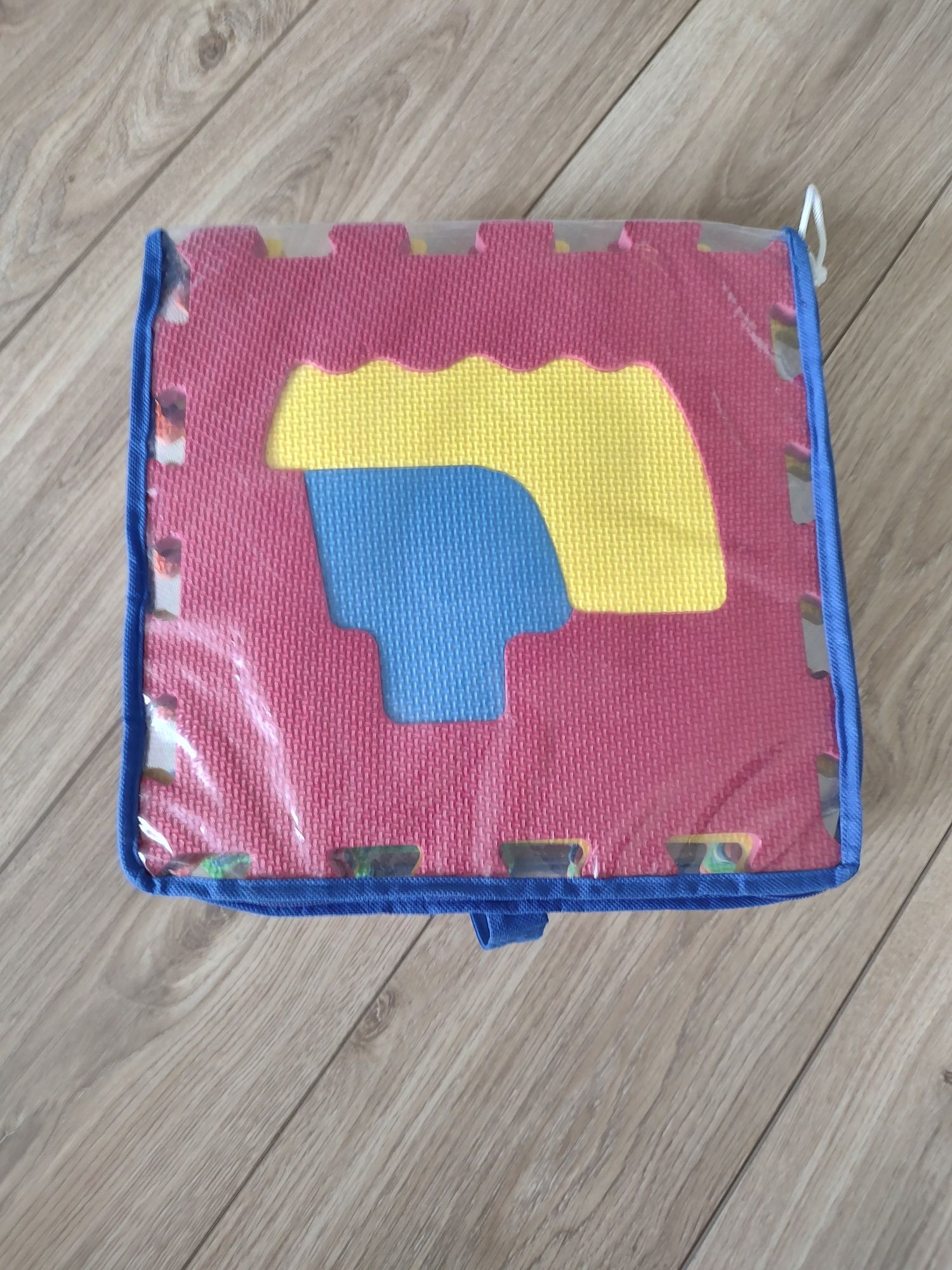 Puzzle na podłogę mata