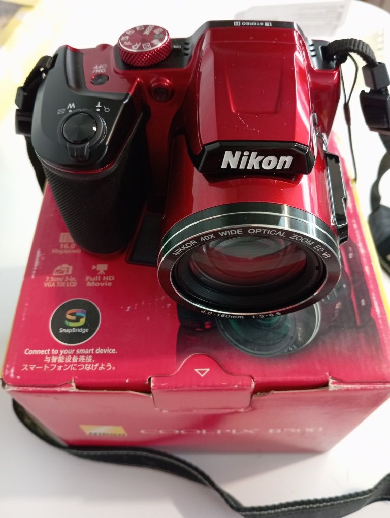 Nikon Coolpix B500 Red+карта пам'яті на 128gb