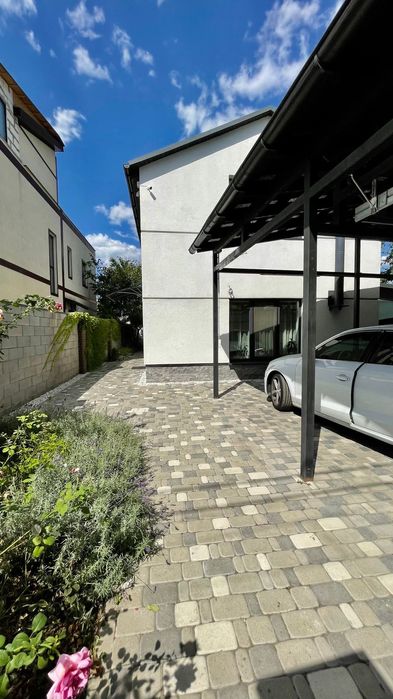 Аренда дома 140м² ст.м "Левобережная" Русановские сады , начало