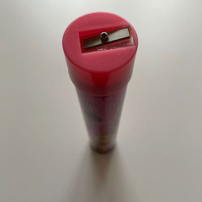 NOWE‼️ Kredki ołówkowe trójkątne metalowe etui z temperówką Dzwoneczek