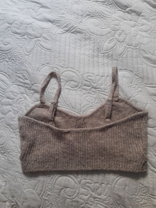 Top materiałowy, beż, Bershka, S, crop top.