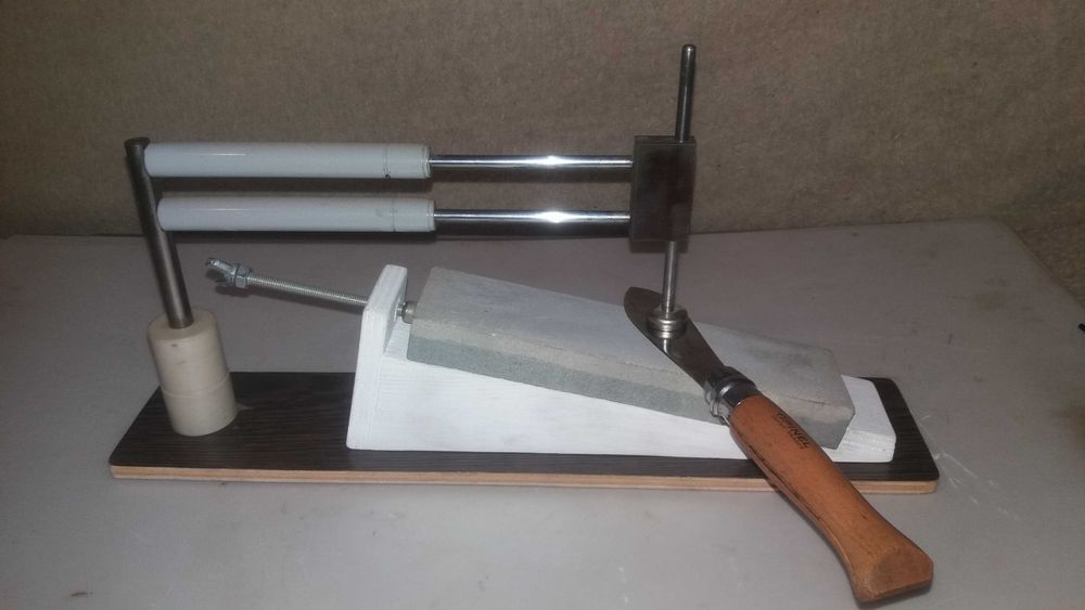 Приспособление для заточки.