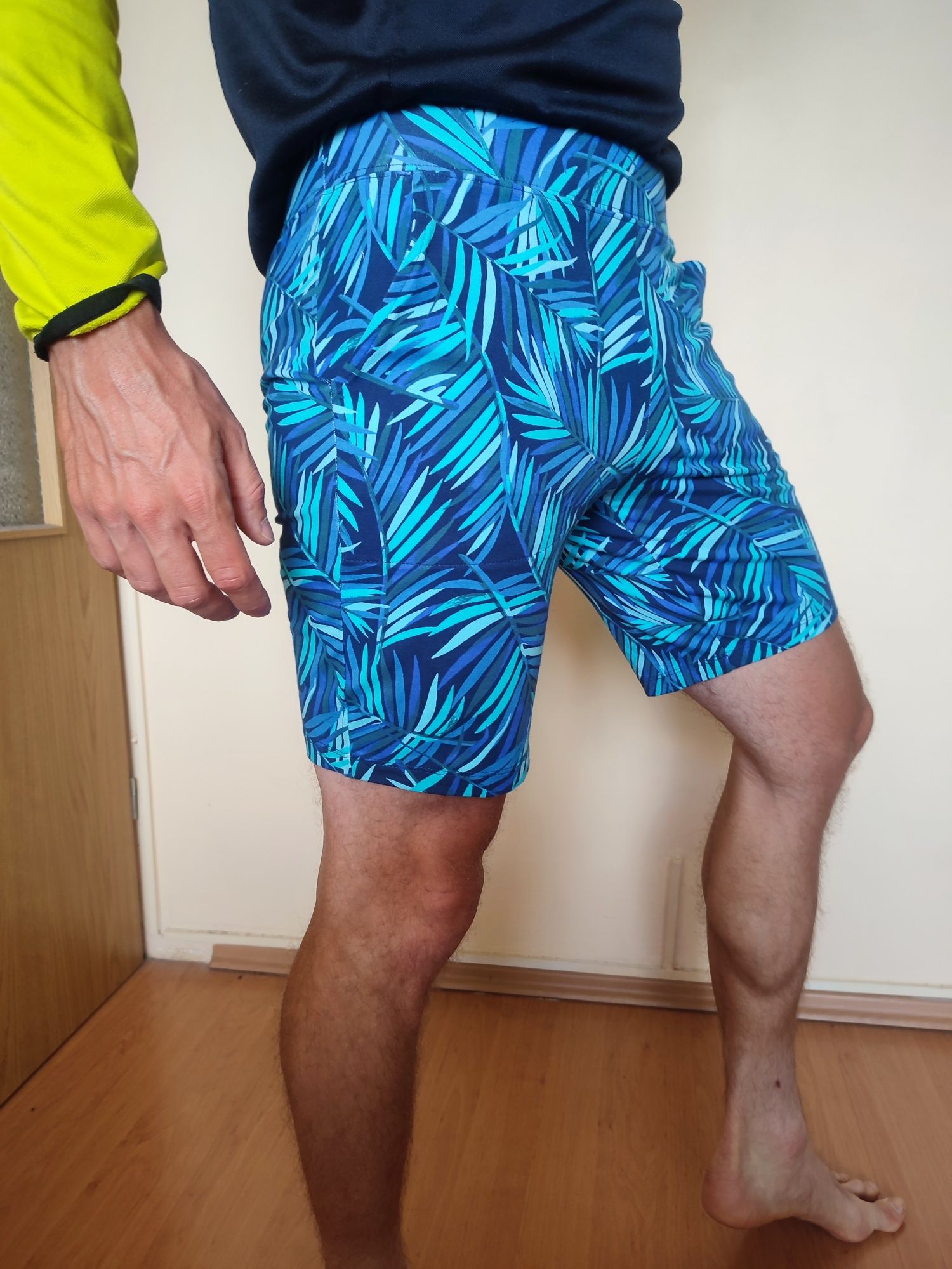 Spodenki krótkie na plażę