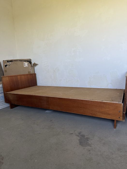 Віддам ліжко вживане