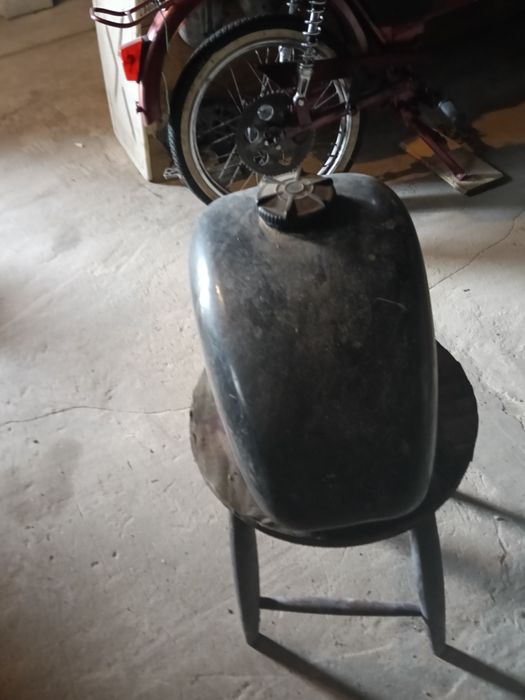 Bak zbiornik paliwa WSK b1