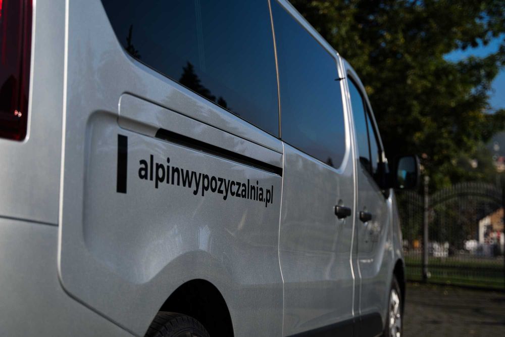 Wynajem busa Wypożyczalnia busów osobowych i towarowych 260 zł doba