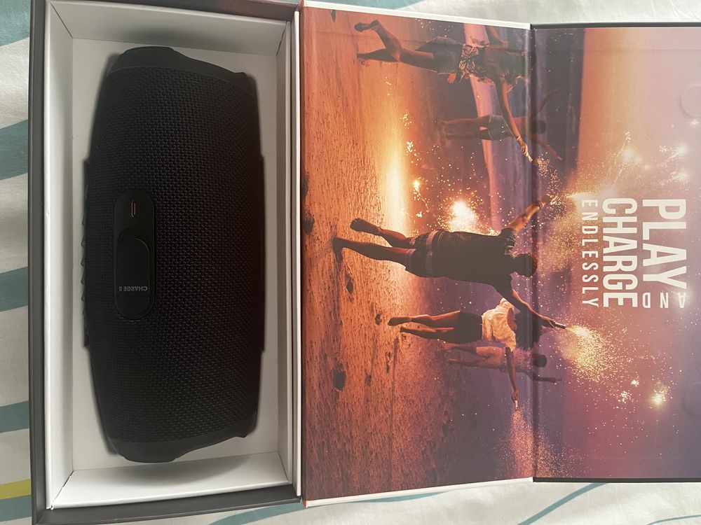Vendo coluna JBL charge 5 preta