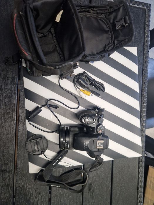 Aparat FUJIFILM Finepix  HS10