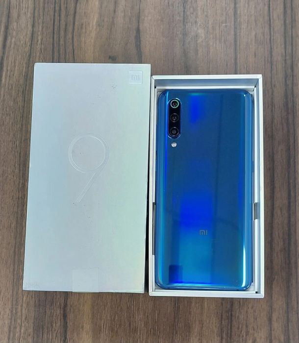 Xiaomi Mi 9 - 6 RAM Dual SIM - Snapdragon