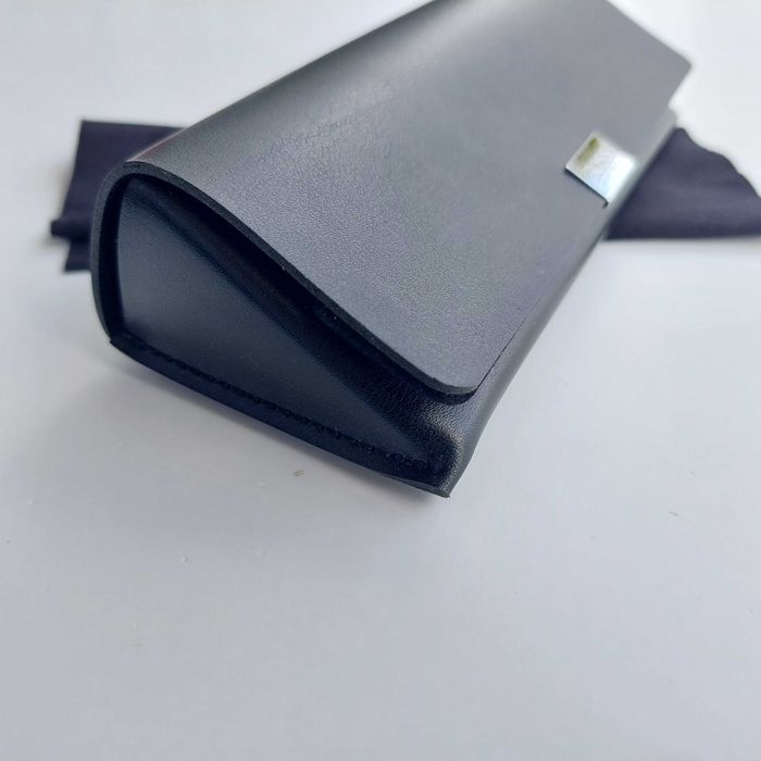 Hugo Boss - Oryginalne etui na okulary