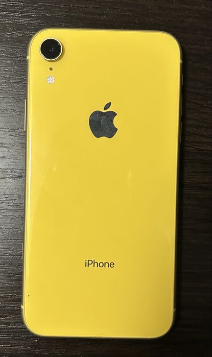 Продам iPhone XR