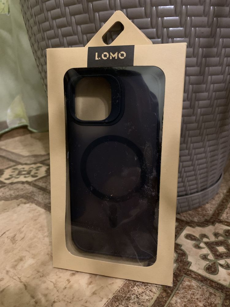 Протиударний матовий PREMIUM чохол LOMO з Magsafe на Iphone 15