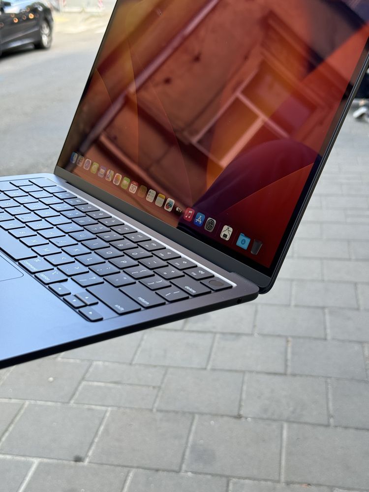 New open Macbook Air m2 13” 15” 8/16/ 256/512gb midnight