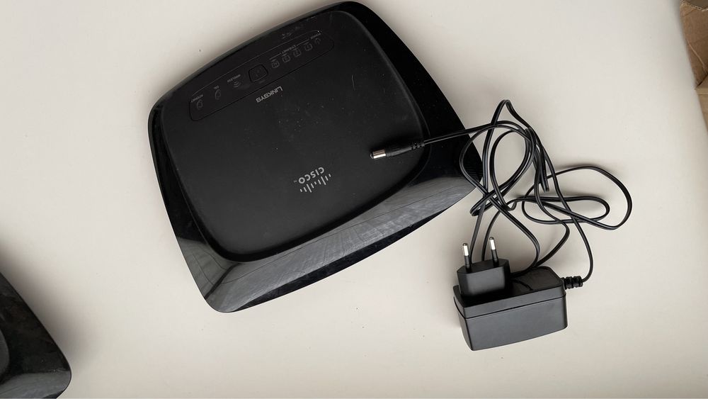 router linksys ladowarka
