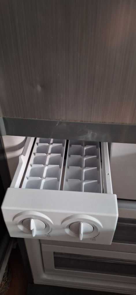 Chłodziarko zamrażarka SAMSUNG