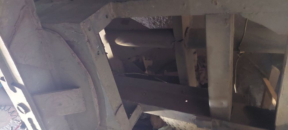 Причіп розпуск лісовозний.