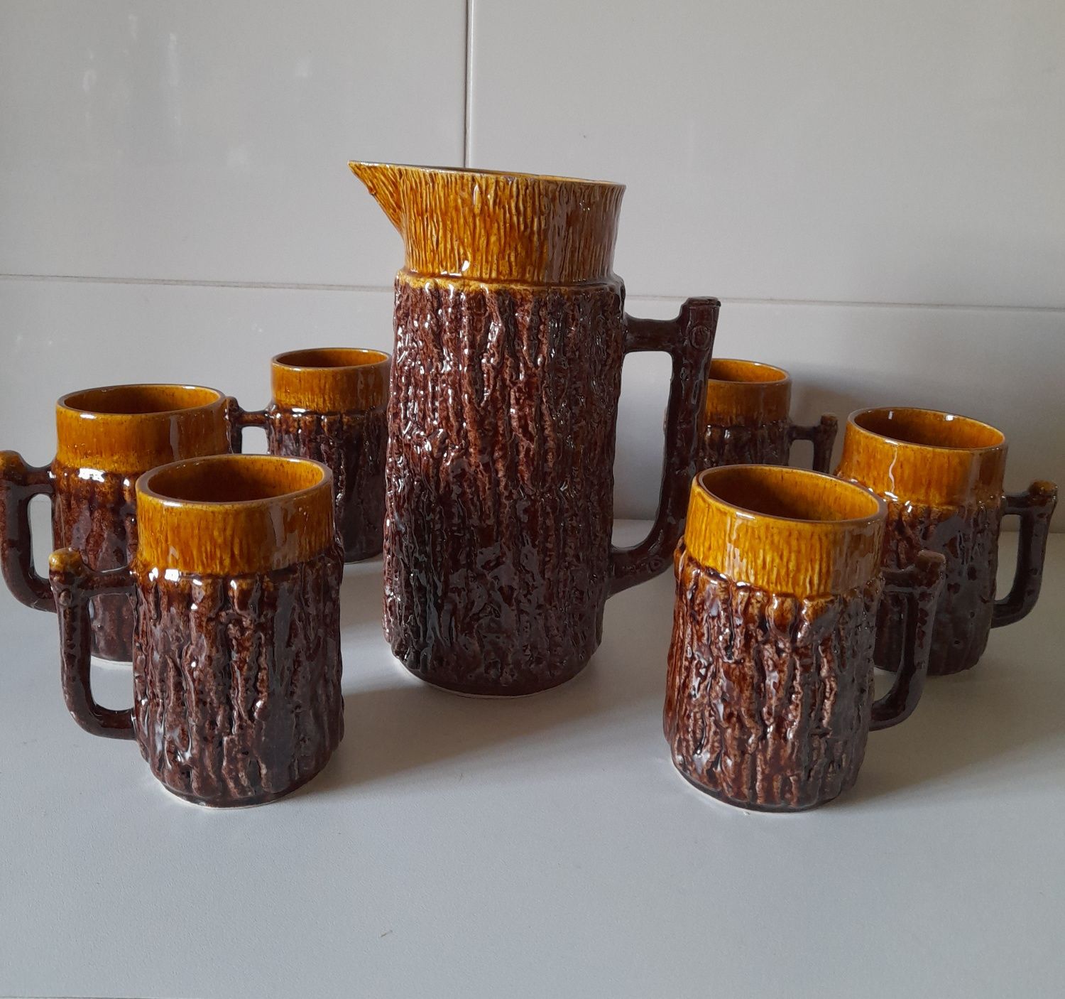 Conjunto antigo Jarro e 6 canecas Caldas