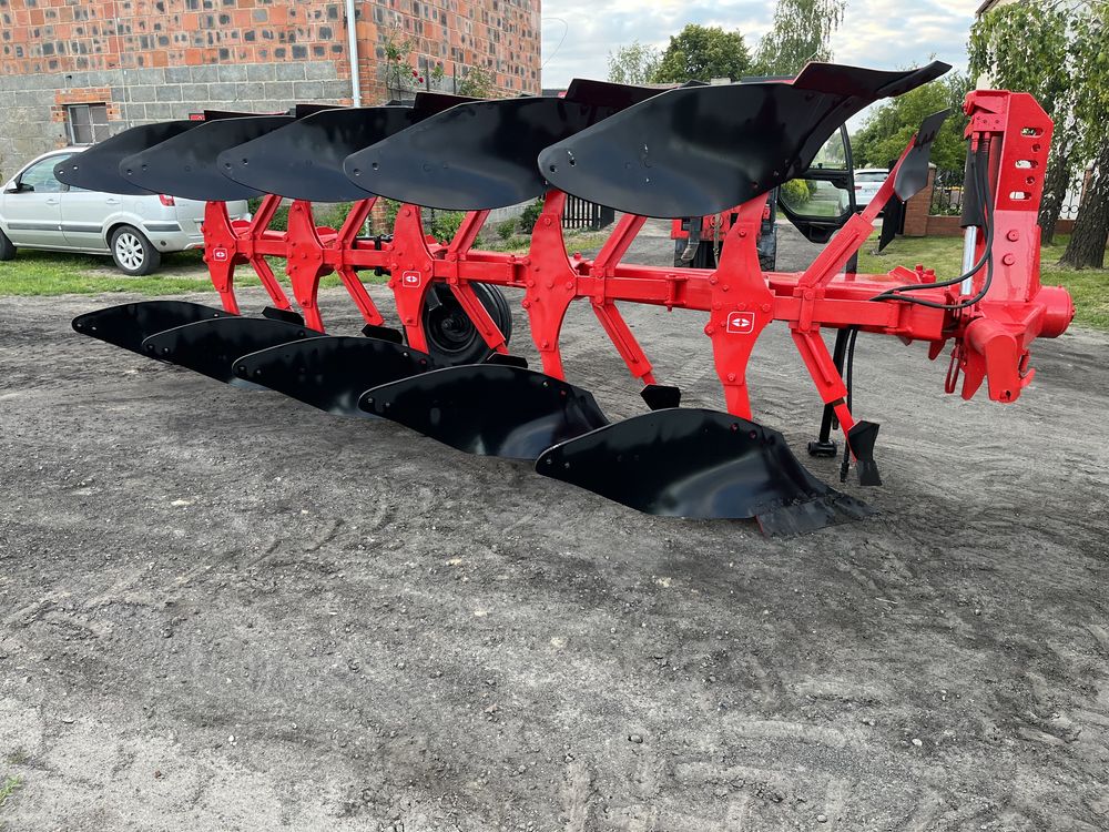 Pług 5 4+1 skibowy obrotowy Gregoire Besson