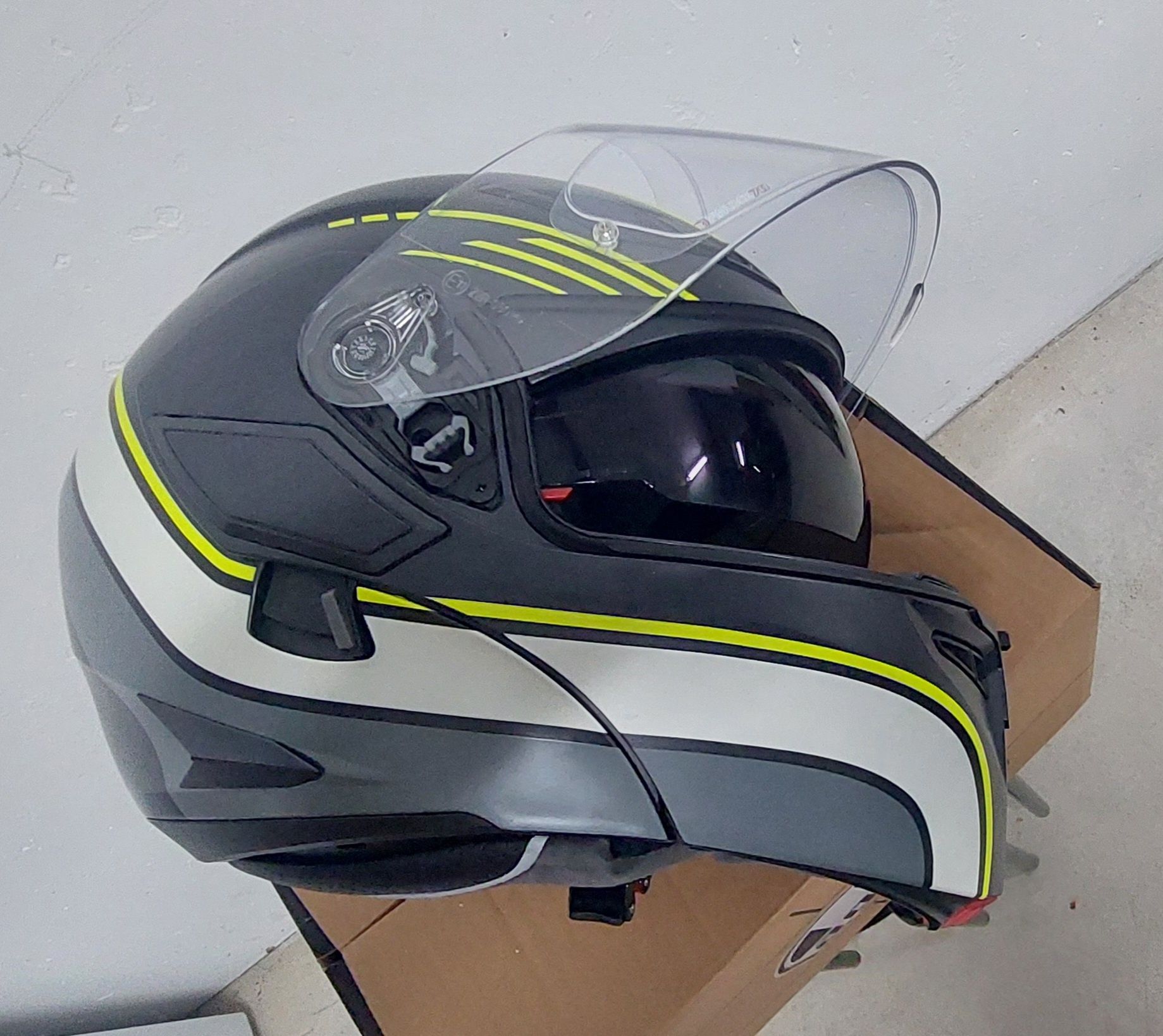 Capacete modular AGV