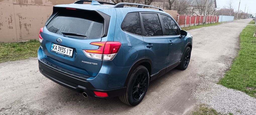 Subaru Forester 2020 рік