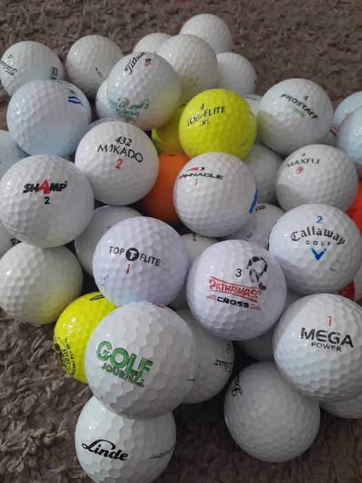 М'ячі для гольфу. Гольф м'яч. М'ячи гольф