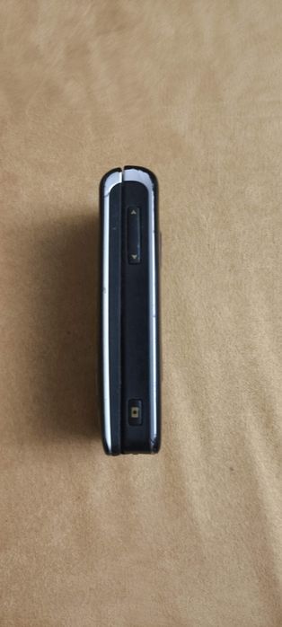 Телефон нашел рабочий, зарядки нету