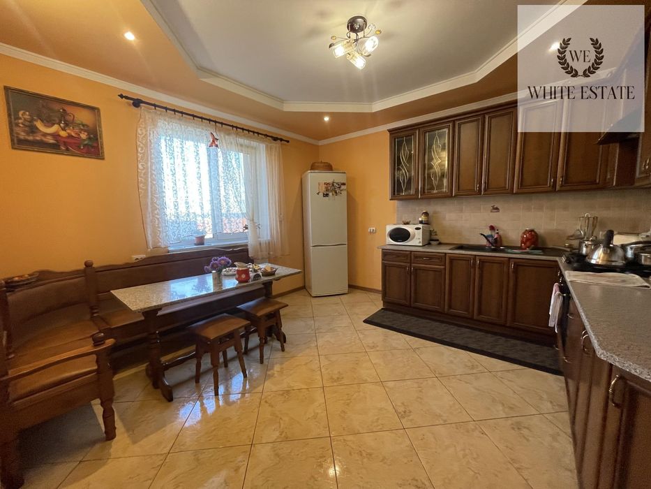 Продаж в с. Велика Березовиця