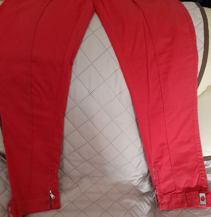 Calça de sarja de senhora marca  kocca