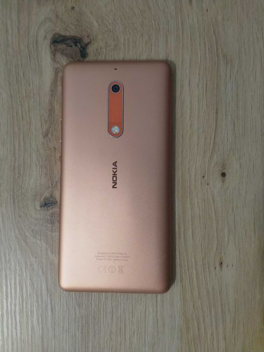 Nokia 5 uszkodzony