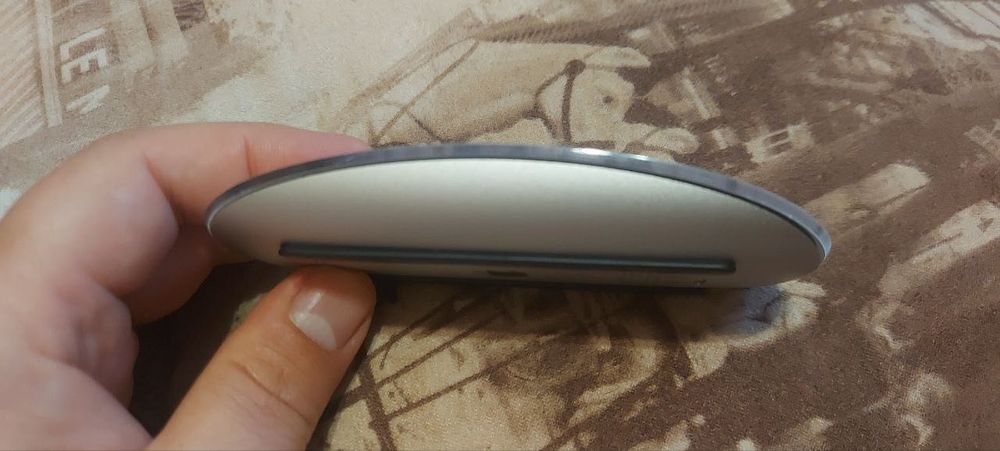 Мышка Apple Magic Mouse 2 A1657 в хорошем состоянии