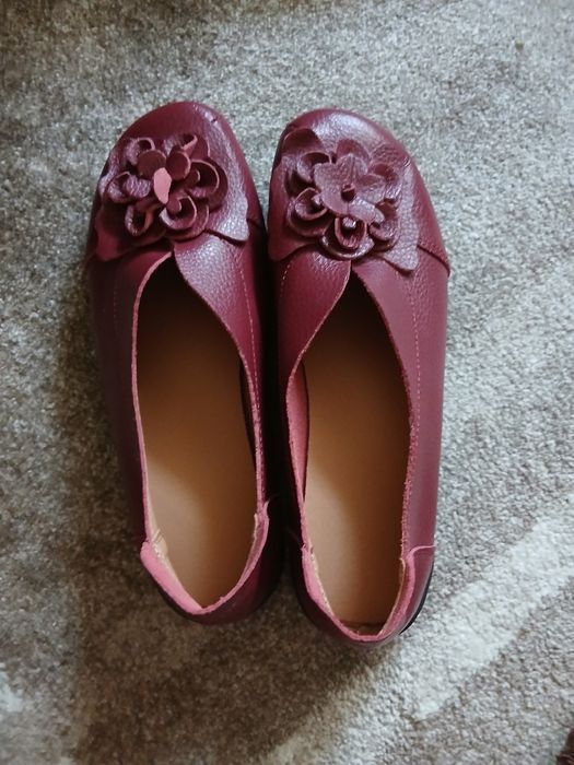 Sapatos novos a estrear n. 40