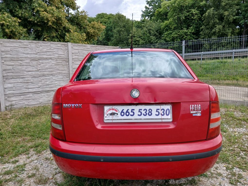 Skoda Fabia 1.2 HTP 2007r Sedan < Okazja < Opłaty < Zamiana